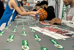 Rencontre entre basketteurs professionnels et amateurs à Changé