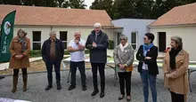 Inauguration de la 5ᵉ unité du Centre Éducatif et Scolaire Montjoie à Saint-Calais Personnalités préseantes à l'inauguration de la 5ᵉ unité du Centre Éducatif et Scolaire Montjoie à Saint-Calais