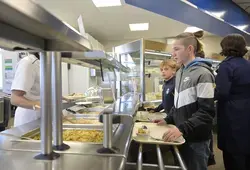 Une nouvelle cuisine pour le collège Pierre Reverdy à Sablé-sur-Sarthe