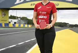 Photo officielle de l'équipe féminine du club sarthois Le Mans Sarthe Tennis de Table