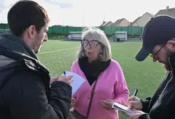 Le Département invite de jeunes Sarthoises à la rencontre de footballeuses du Mans FC !