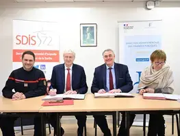 Signature de la convention entre la DDFIP et le SDIS de la Sarthe