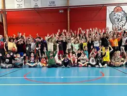 Des joueurs du MSB à l’entraînement du Basket Club Roëzéen !