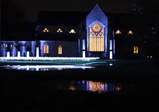 Voyage lumineux et sonore à l’Abbaye Royale de l’Épau !