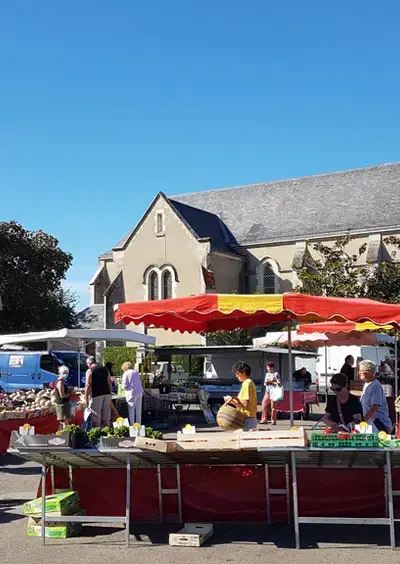 MARCHÉ JEUDI ET DIMANCHE A GUECELARD