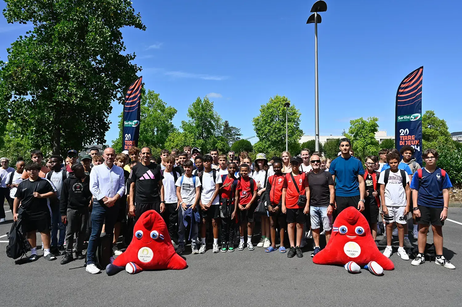 80 collégiens sarthois ont assisté au match de football opposant le Maroc et l'Egypte !